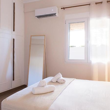 Luxury Apartment With Jacuzzi Close To Acropolis - Living Stone Zircon Athens Exterior photo