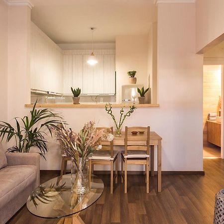 Luxury Apartment With Jacuzzi Close To Acropolis - Living Stone Zircon Athens Exterior photo